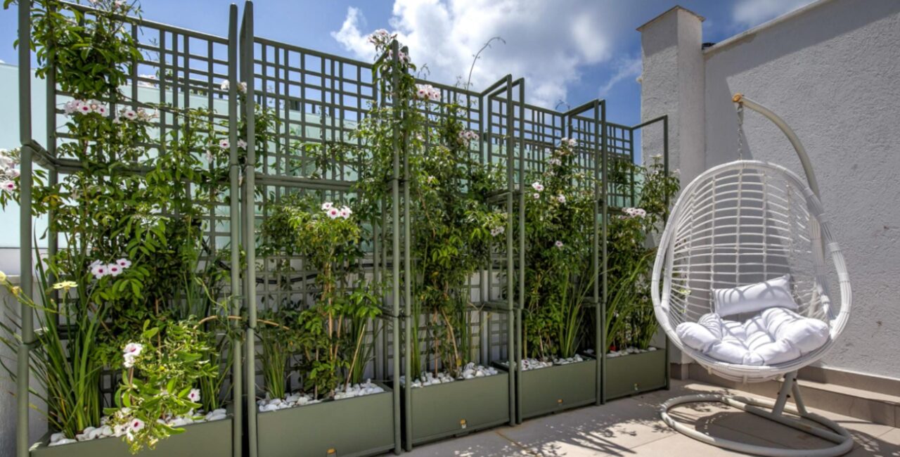 rooftop lounge garden