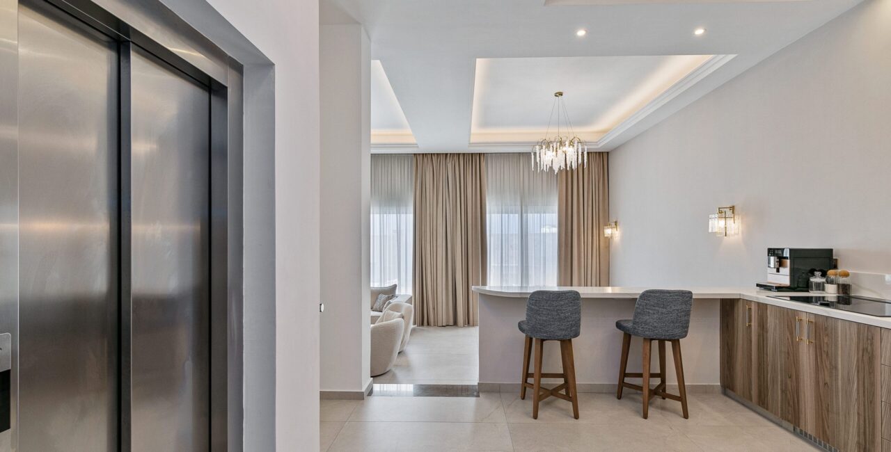 Olymp Luxury Family House