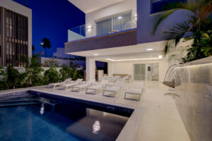 Olymp White Palace, Ultra-Luxus