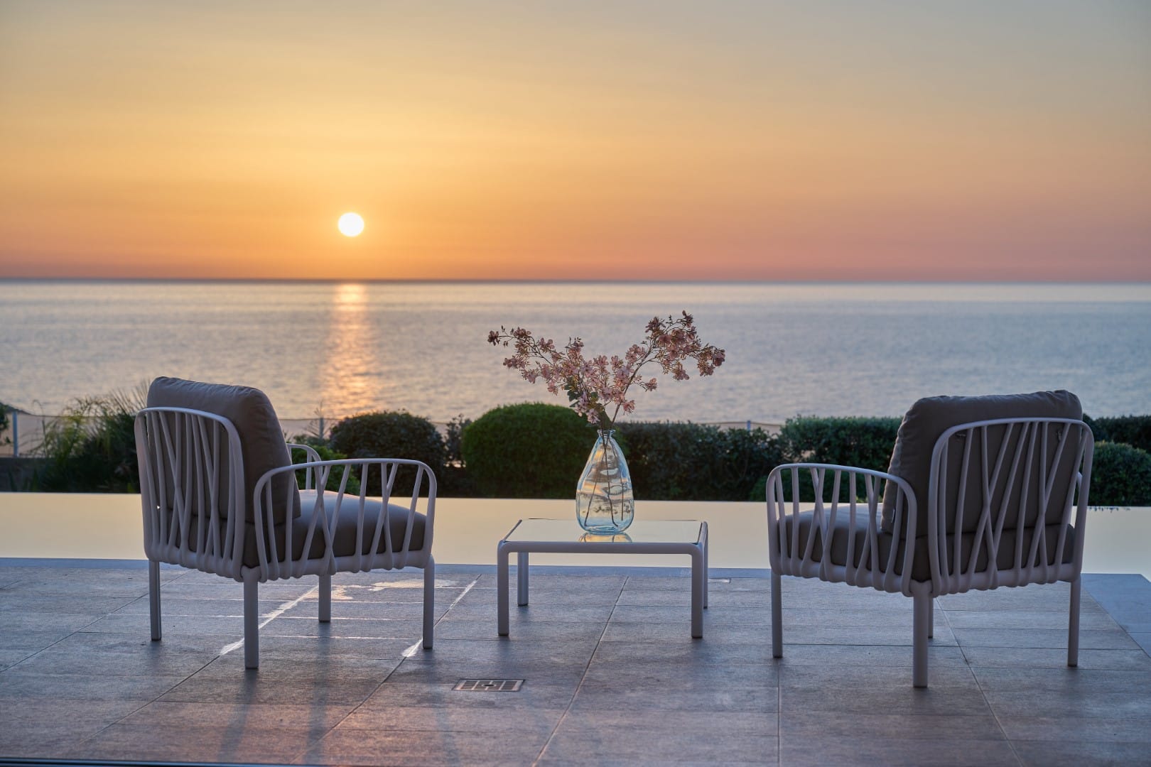 November auf Zypern, Luxusvillen