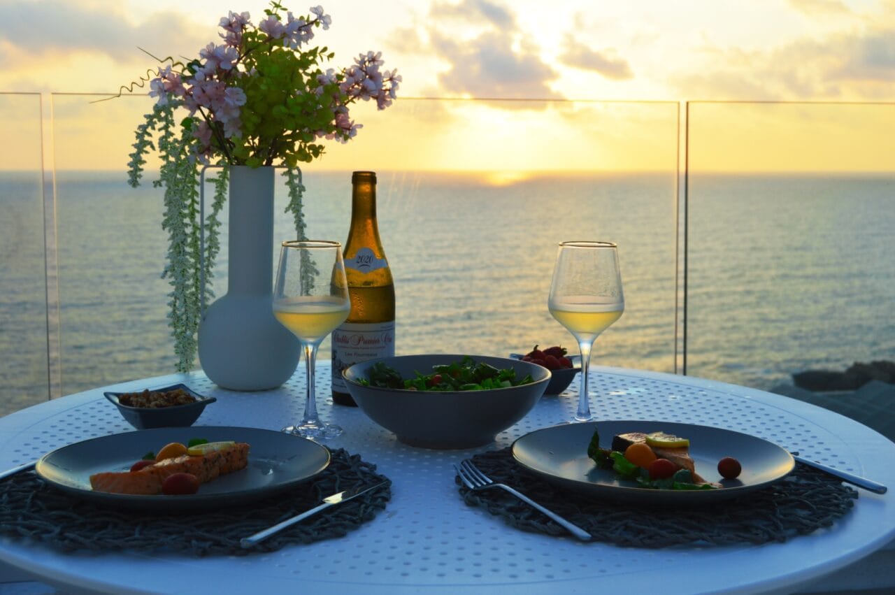 November auf Zypern, Luxusvillen